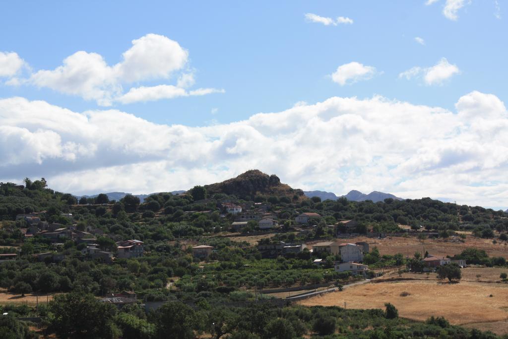 مبيت وإفطار San Pantaleone Rocca Del Vento المظهر الخارجي الصورة